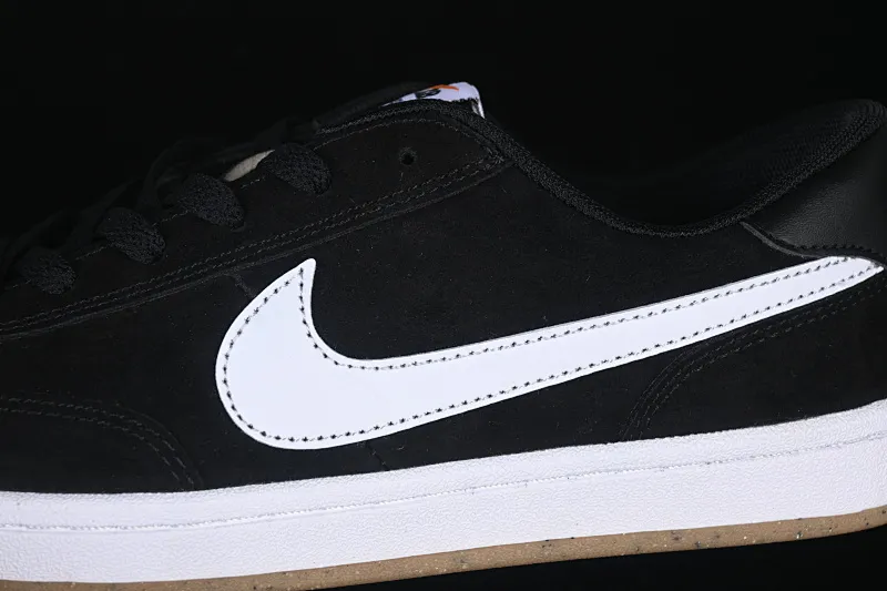 All categories Nk SB Dunk series Nike SB Fc Classic campus sneakers Nike SB Fc Classic Nike autumn and winter campus casual sneakers CJ9961-001